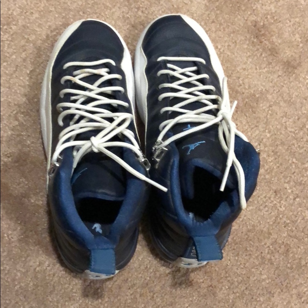 Retro Jordan 12 Youth Size 6 (Women’s 7.5)